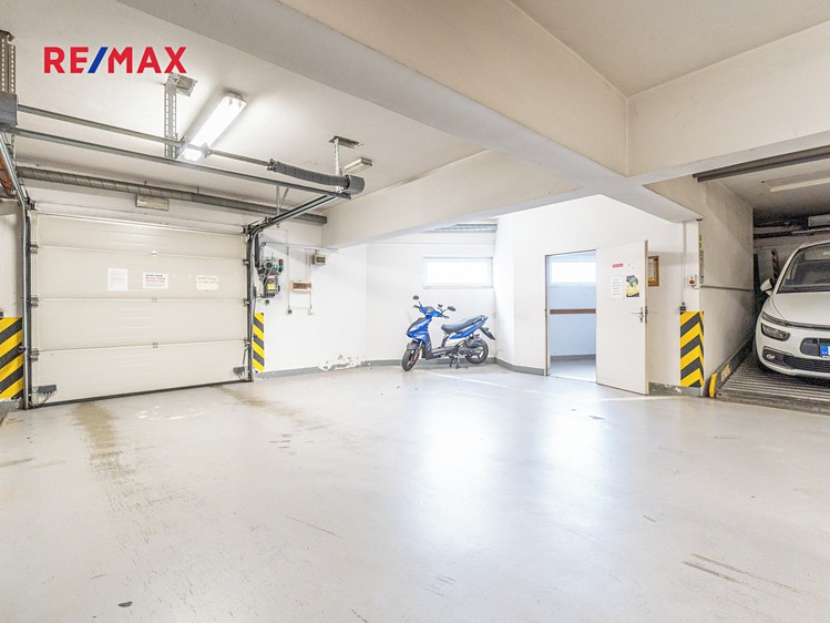 Prodej garážového stání 12 m² - foto 3