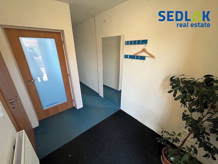 Prodej kanceláře 72 m² - foto 4