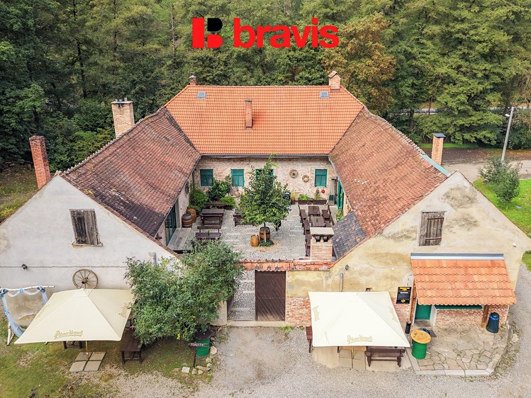 Prodej restaurace 500 m² - foto 1