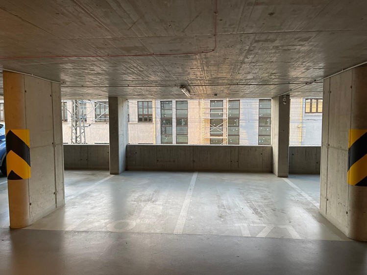Prodej garážového stání 14 m² - foto 1