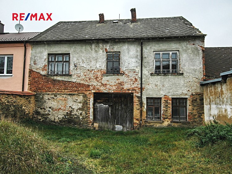 Prodej činžovního domu 177 m² - foto 2