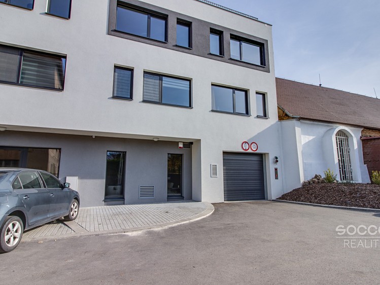 Prodej garážového stání 16 m² - foto 3