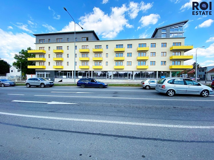 Pronájem obchodního prostoru 175 m² - foto 5