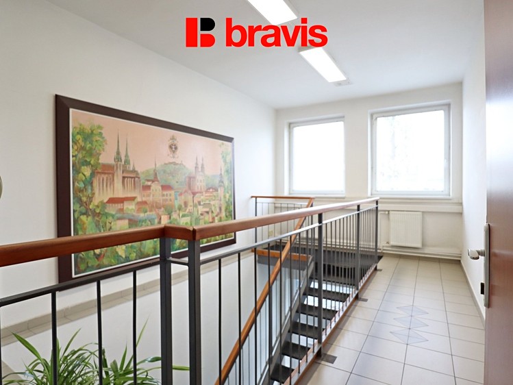 Pronájem kanceláře 40 m² - foto 3