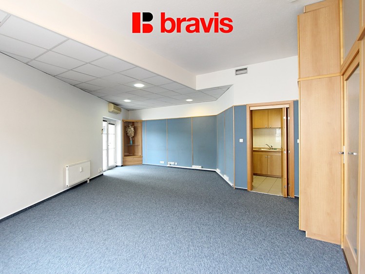 Pronájem kanceláře 84 m² - foto 3