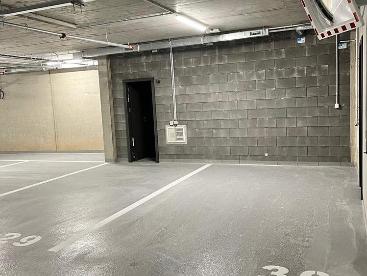 Pronájem garážového stání 15 m² - foto 4