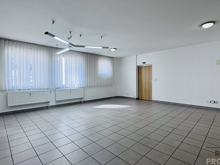 Pronájem kanceláře 52 m² - foto 2