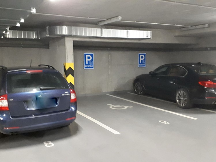 Pronájem garážového stání 13 m² - foto 2