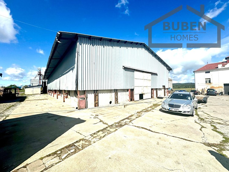 Prodej skladového prostoru 2 242 m² - foto 3
