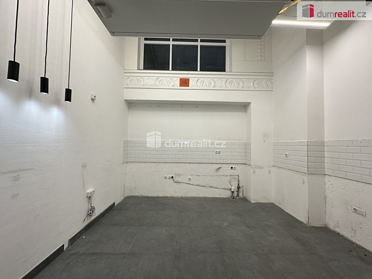 Pronájem obchodního prostoru 14 m² - foto 3
