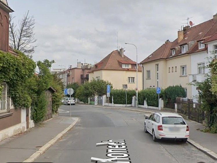 Pronájem garážového stání 9 m² - foto 4