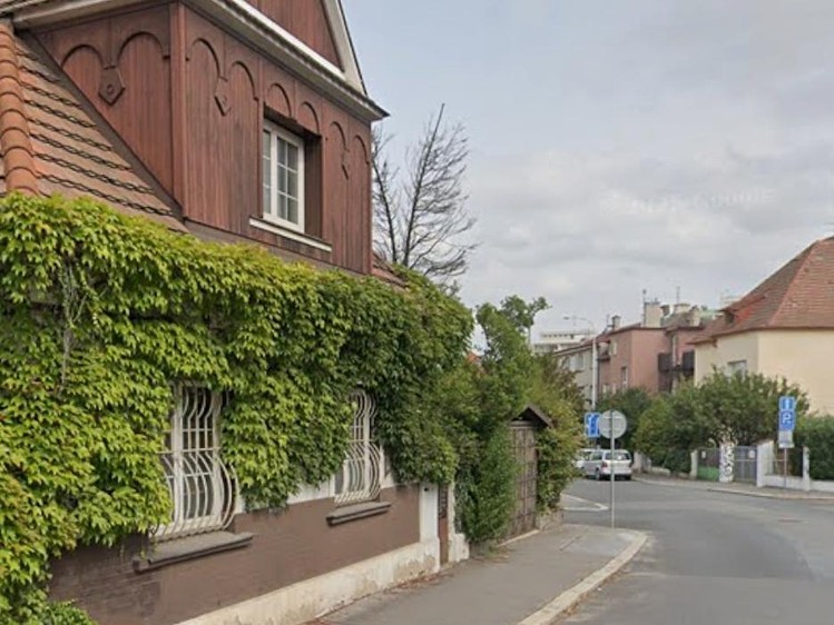 Pronájem garážového stání 9 m² - foto 3