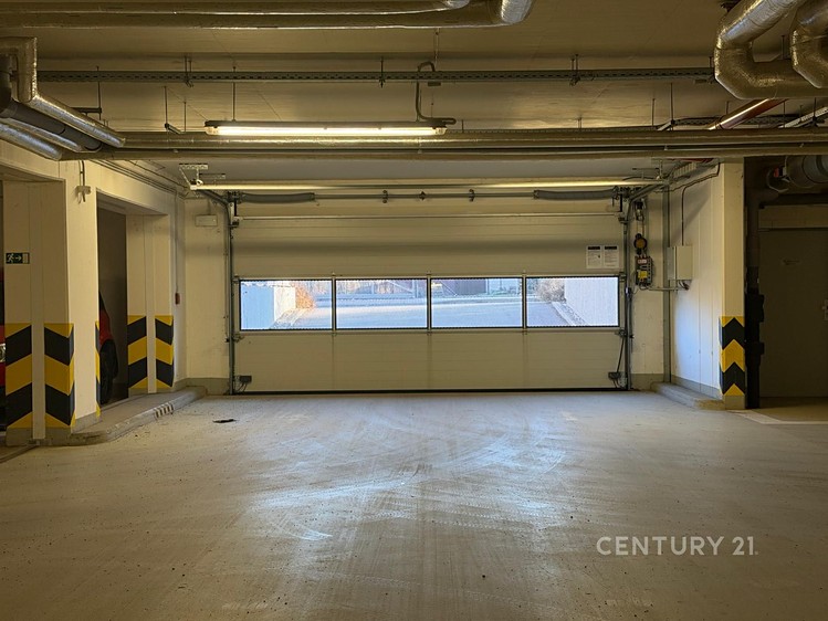 Pronájem garážového stání 10 m² - foto 4