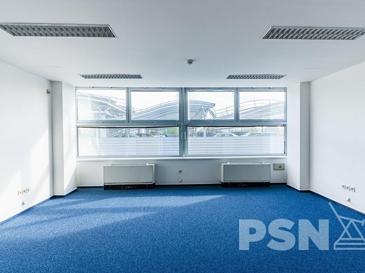 Pronájem kanceláře 36 m² - foto 5