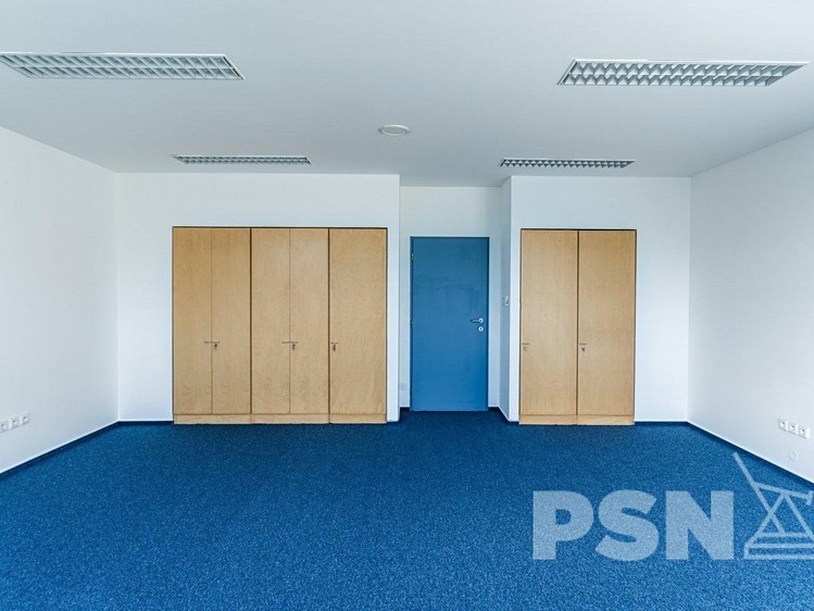 Pronájem kanceláře 36 m² - foto 6