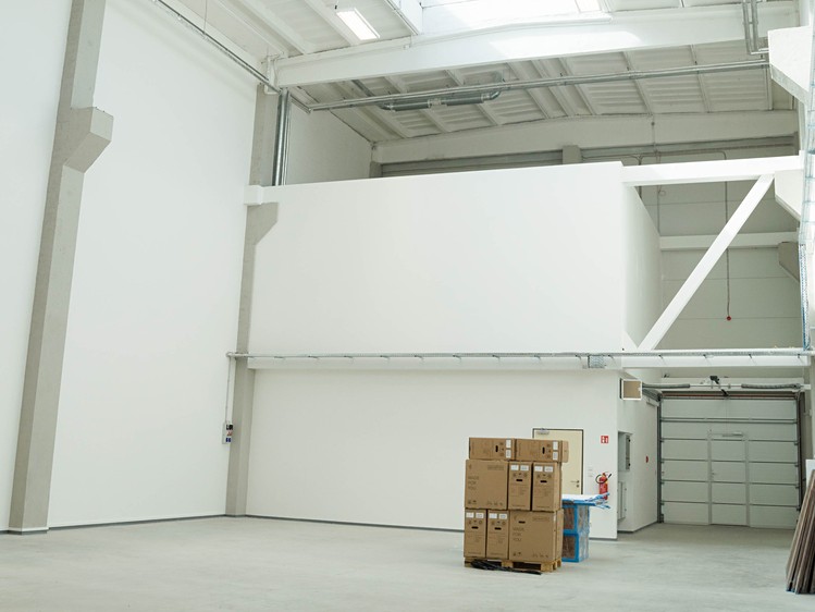 Pronájem skladového prostoru 330 m² - foto 2