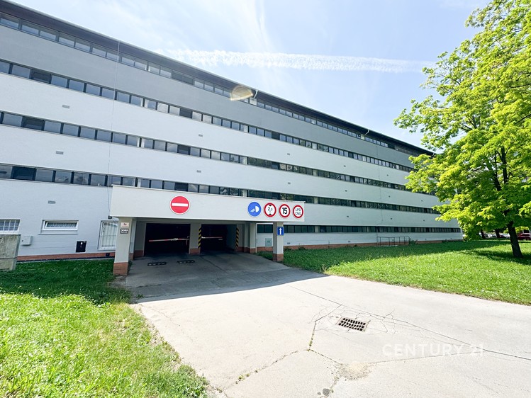 Prodej garážového stání 13 m² - foto 1