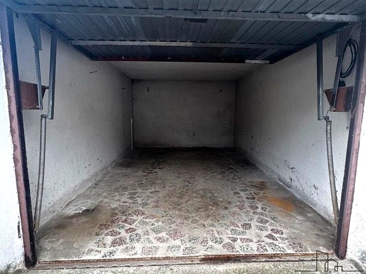 Prodej garáže 20 m² - foto 2