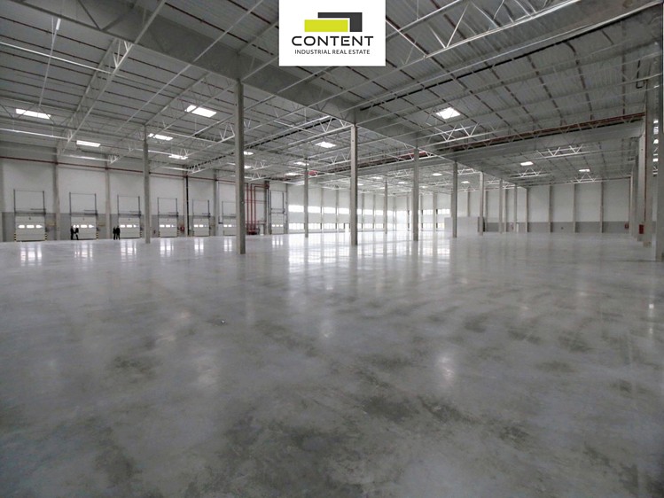 Pronájem skladového prostoru 13 000 m² - foto 1