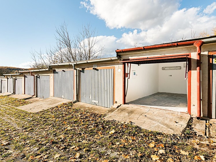Prodej garáže 17 m² - foto 1