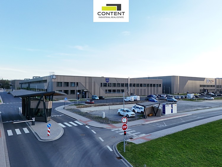 Pronájem skladového prostoru 5 249 m² - foto 1