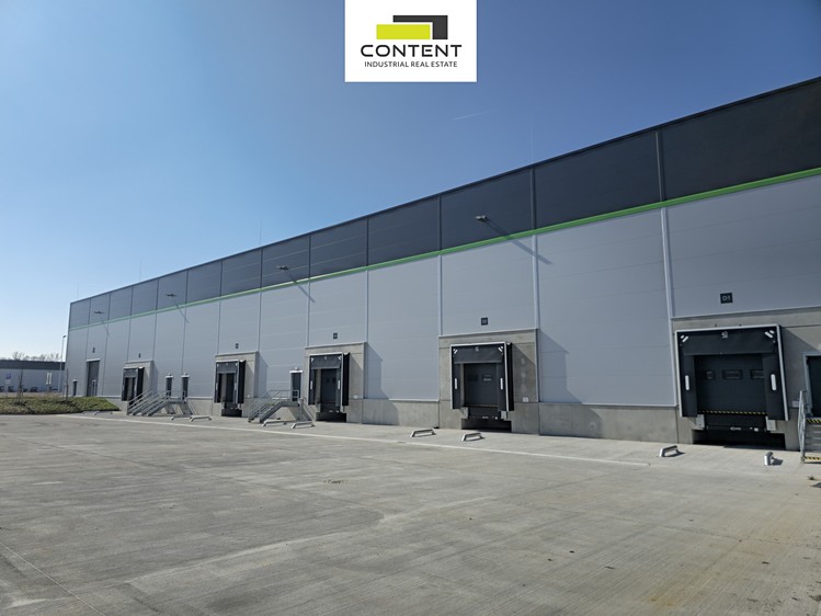 Pronájem skladového prostoru 3 300 m² - foto 1