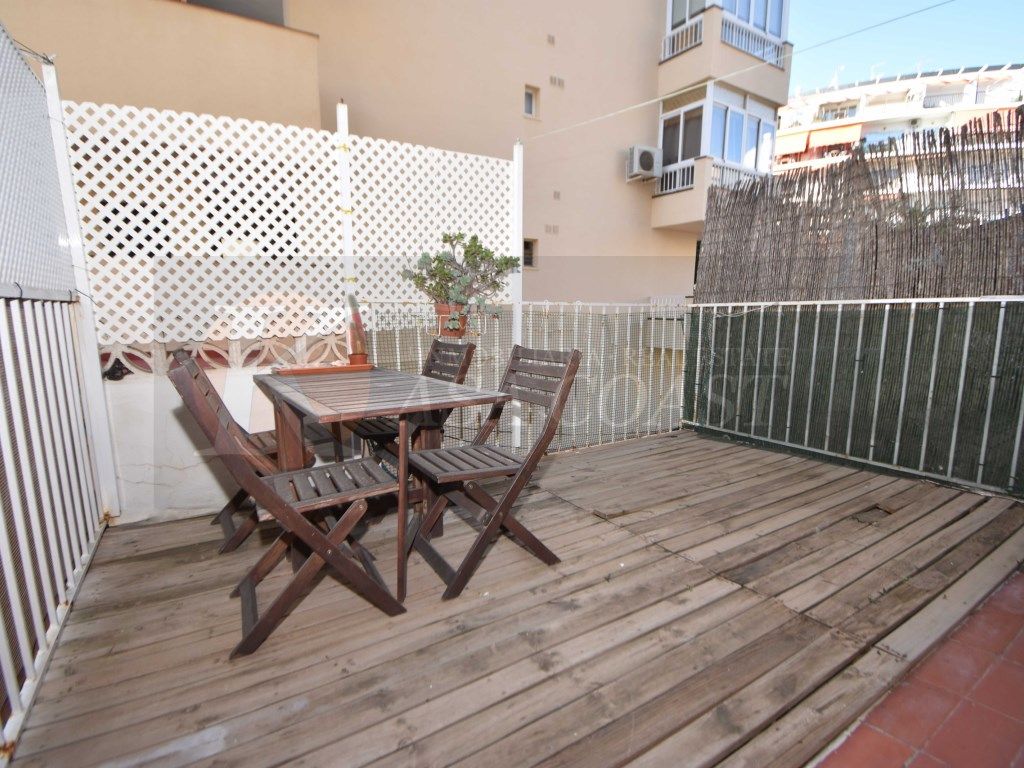 Este acogedor estudio, ubicado en zona céntrica de Fuengirola, es una oportunidad ideal para quienes buscan una vivienda - foto 1