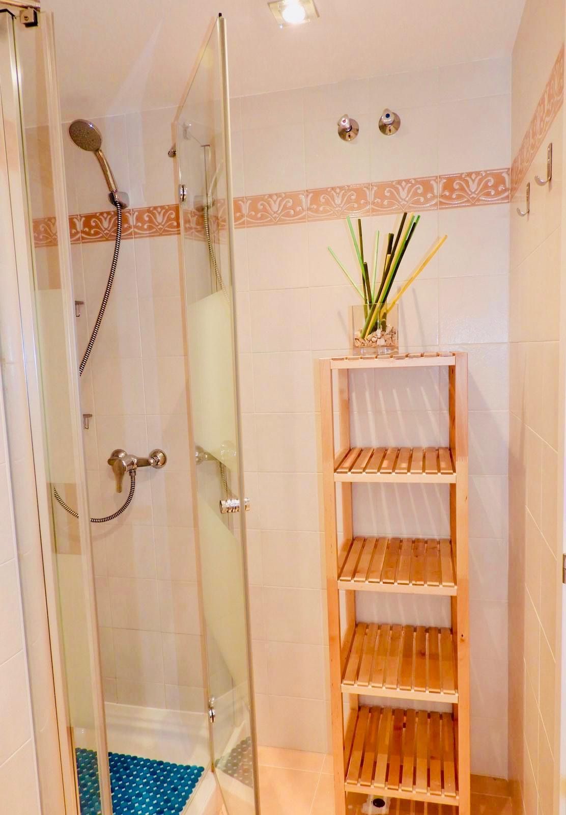 Norando Homes presenta a sus clientes esta magnífica oportunidad en la zona de las Lagunas de Mijas, Málaga. Situada en  - foto 6