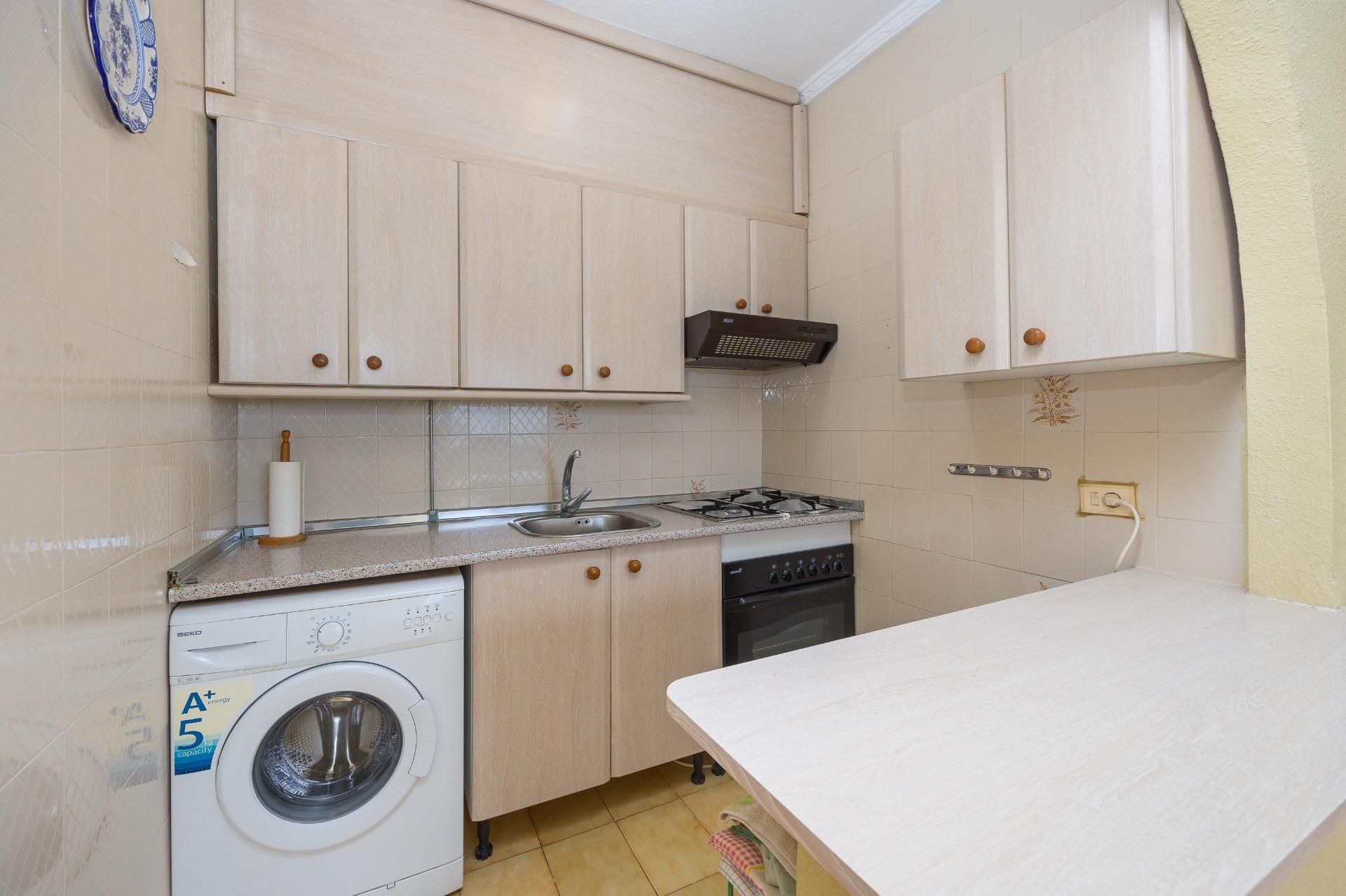 Descubre tu nuevo hogar en este apartamento situado en la primera planta del exclusivo residencial Balcón de Lomas. Con - foto 5