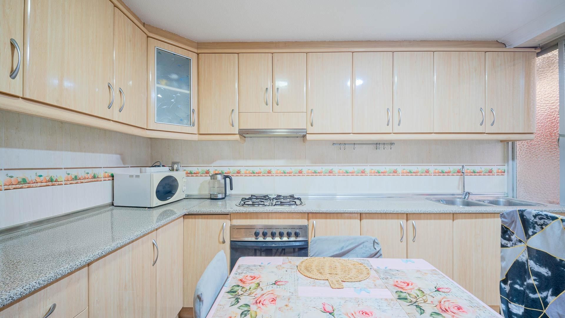 Les presentamos este apartamento funcional, ubicado en la calle Maldonado 2, una de las zonas más céntricas y prácticas - foto 5