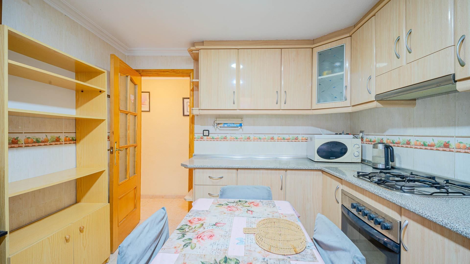 Les presentamos este apartamento funcional, ubicado en la calle Maldonado 2, una de las zonas más céntricas y prácticas - foto 6
