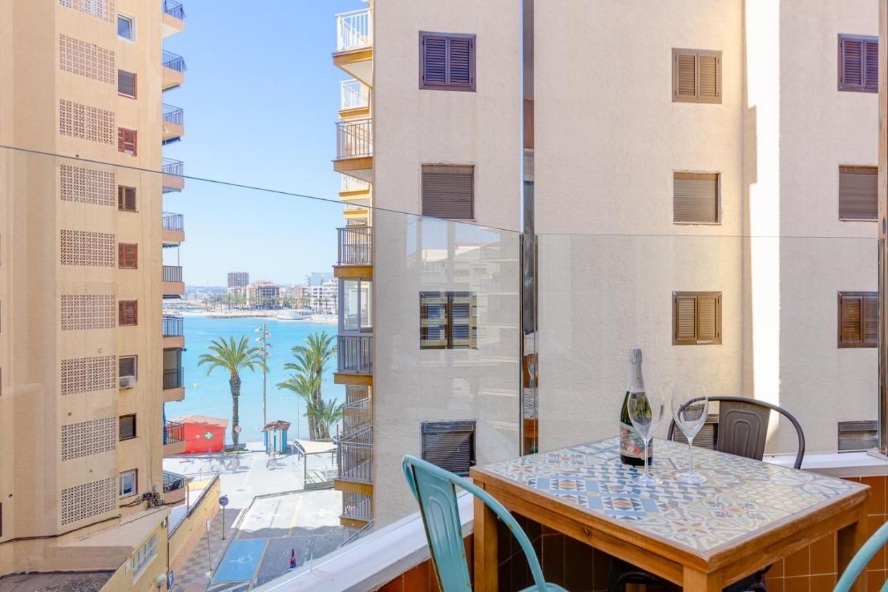Apartamento Renovado con Vista al Mar – Ubicación Perfecta en Playa del Cura, Torrevieja
¿Estás buscando una vivienda e - foto 1