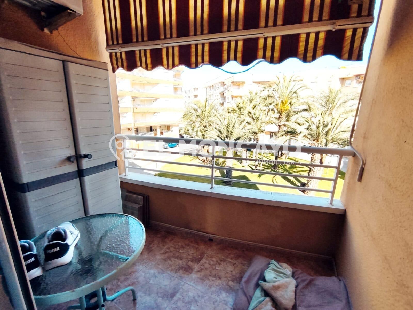 El Moncayo Properties pone a la venta este fantástico apartamento a escasos metros de las playas de Guardamar del Segura - foto 1
