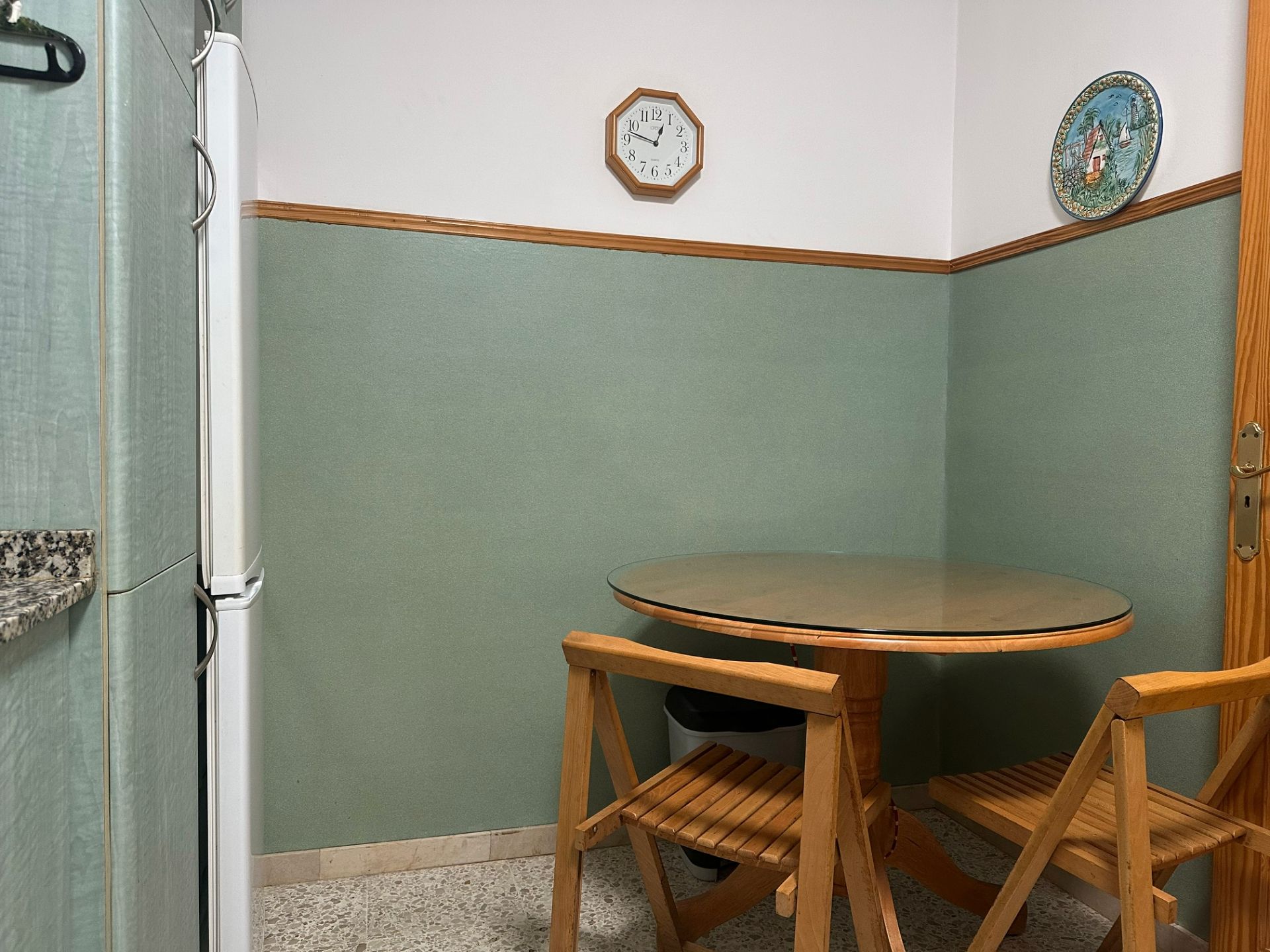 ¡Descubre tu nuevo hogar en Arenales! Este encantador piso en entreplanta, ubicado en la calle Carvajal, ofrece un espac - foto 6