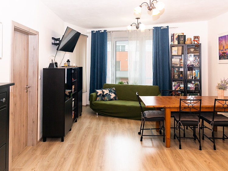 Prodej bytu 3+kk 67 m² (Jednopodlažní) - foto 2