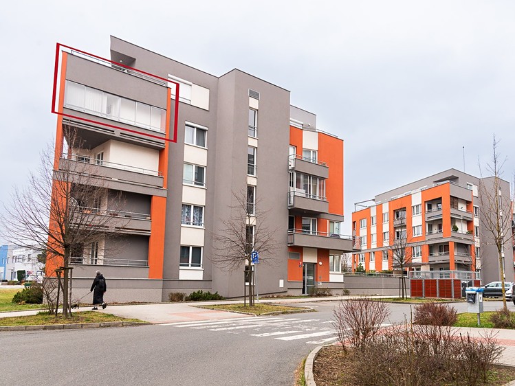 Prodej bytu 3+kk 67 m² (Jednopodlažní) - foto 1