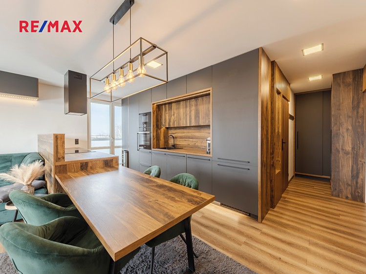 Prodej bytu 3+kk 63 m² - foto 1