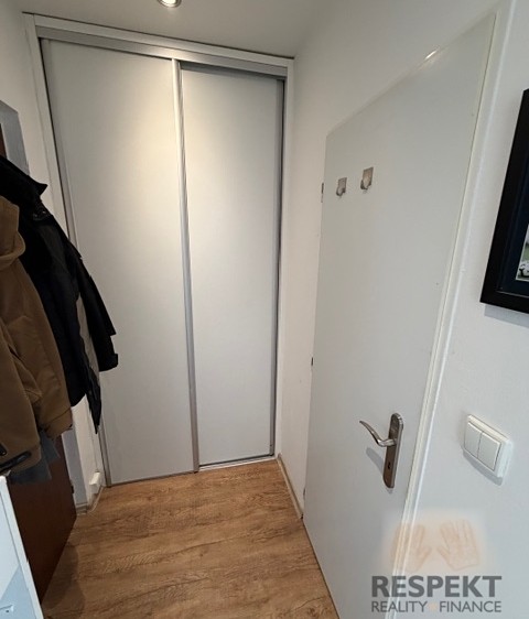 Prodej bytu 1+kk 25 m² - foto 4