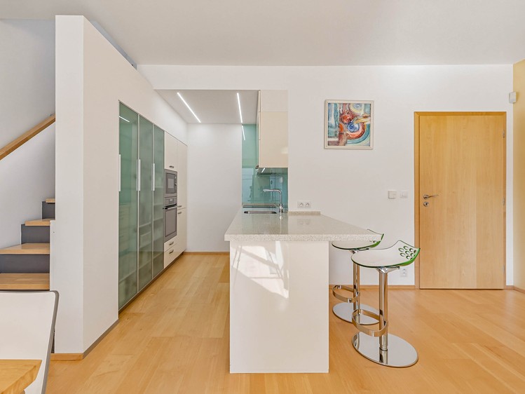Prodej bytu 4+kk 96 m² (Mezonet) - foto 7