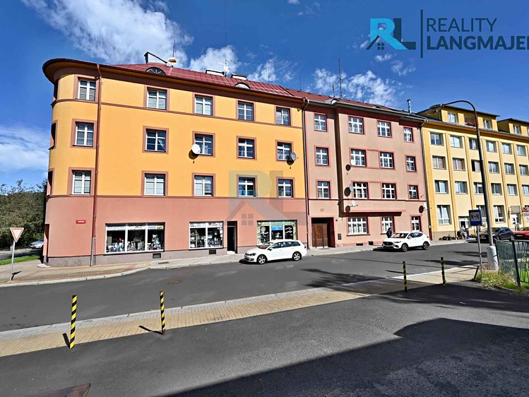 Prodej bytu 2+1 88 m² - foto 2