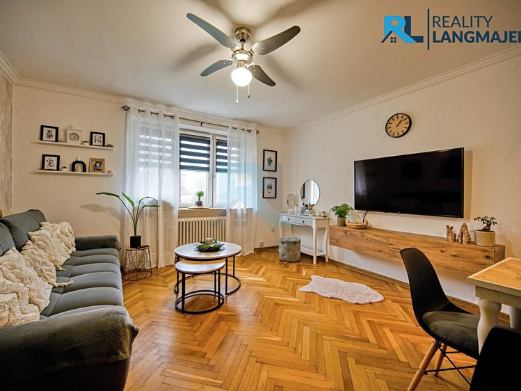 Prodej bytu 3+1 74 m² - foto 1