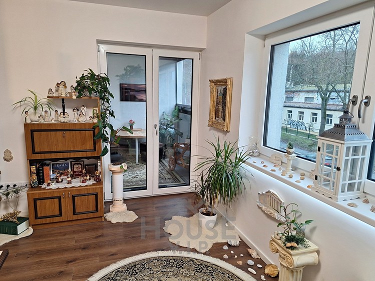 Prodej bytu 2+kk 64 m² (Jednopodlažní) - foto 3