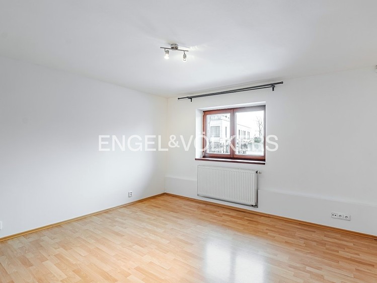 Pronájem bytu 2+kk 50 m² - foto 4
