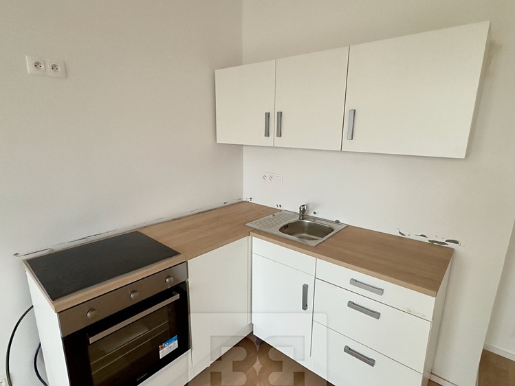 Pronájem bytu 2+kk 51 m² - foto 3