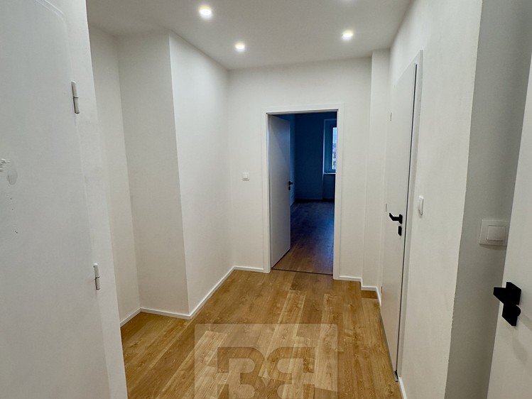 Pronájem bytu 2+kk 51 m² - foto 5