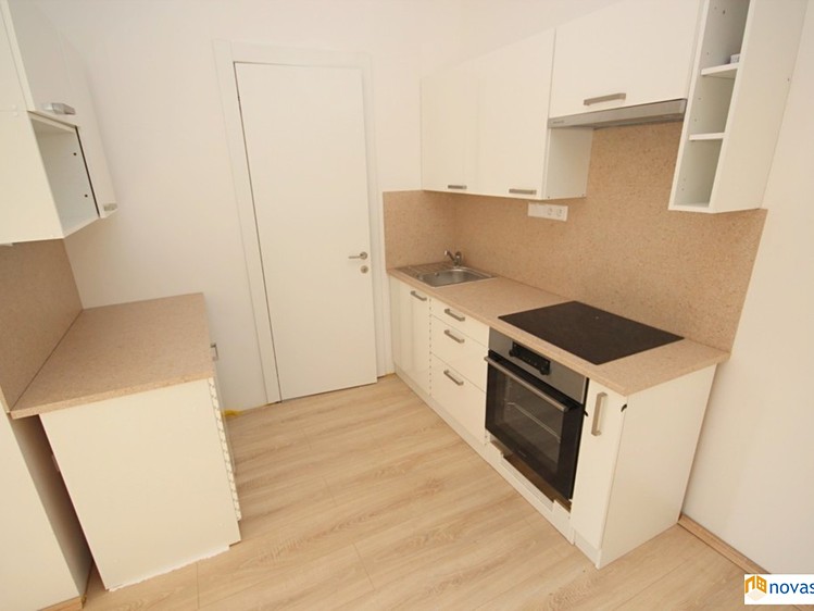 Pronájem bytu 1+kk 24 m² - foto 4