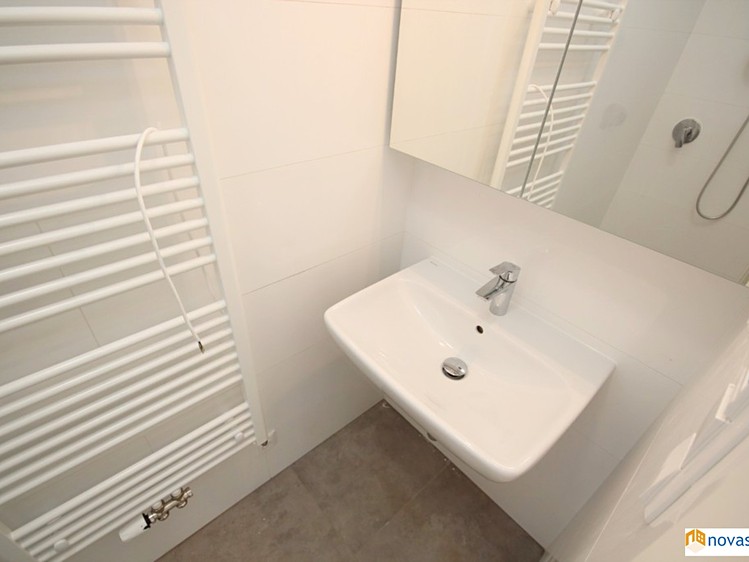 Pronájem bytu 1+kk 24 m² - foto 5