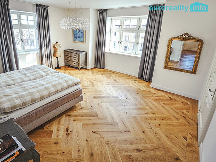 Pronájem bytu 3+kk 80 m² - foto 1