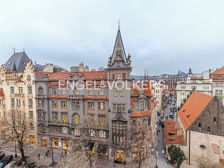 Pronájem bytu 4+kk 120 m² - foto 4