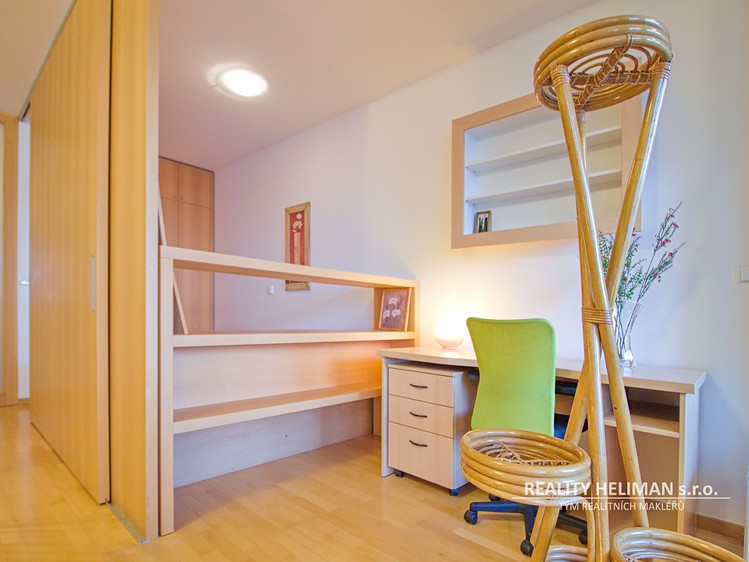 Pronájem bytu 1+kk 52 m² (Jednopodlažní) - foto 8